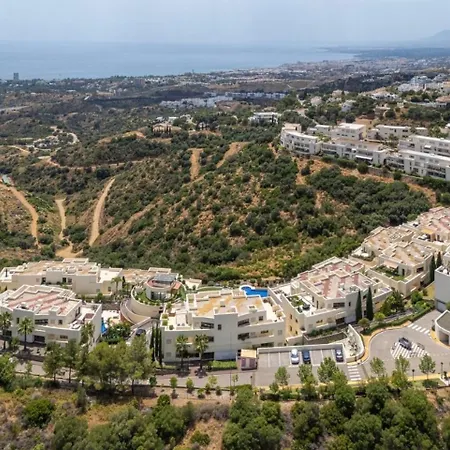 Luxury Samara Luxury * Μαρμπέλλα